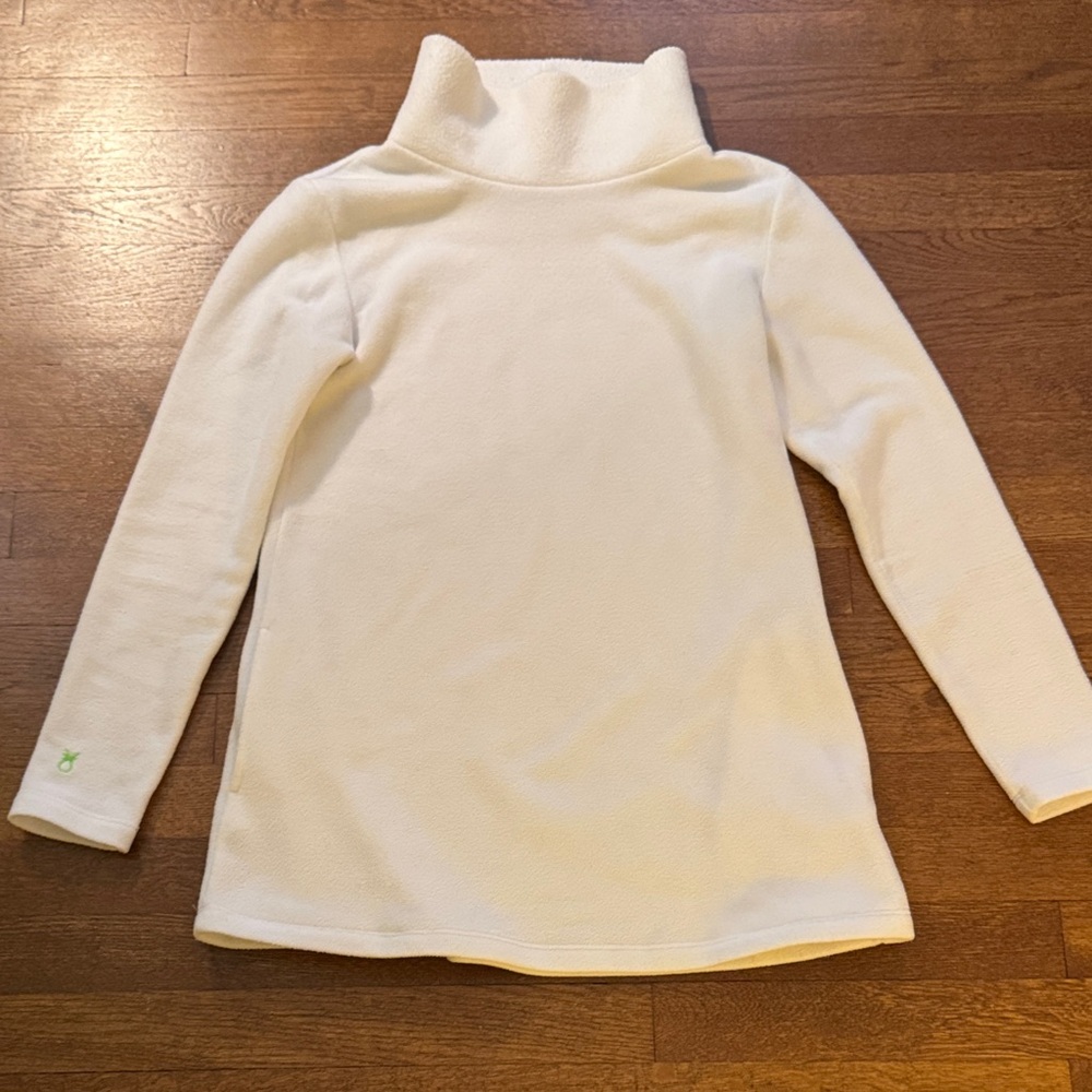 Dudley Stephens White Vello Fleece Cobble Hill, Turtleneck Top